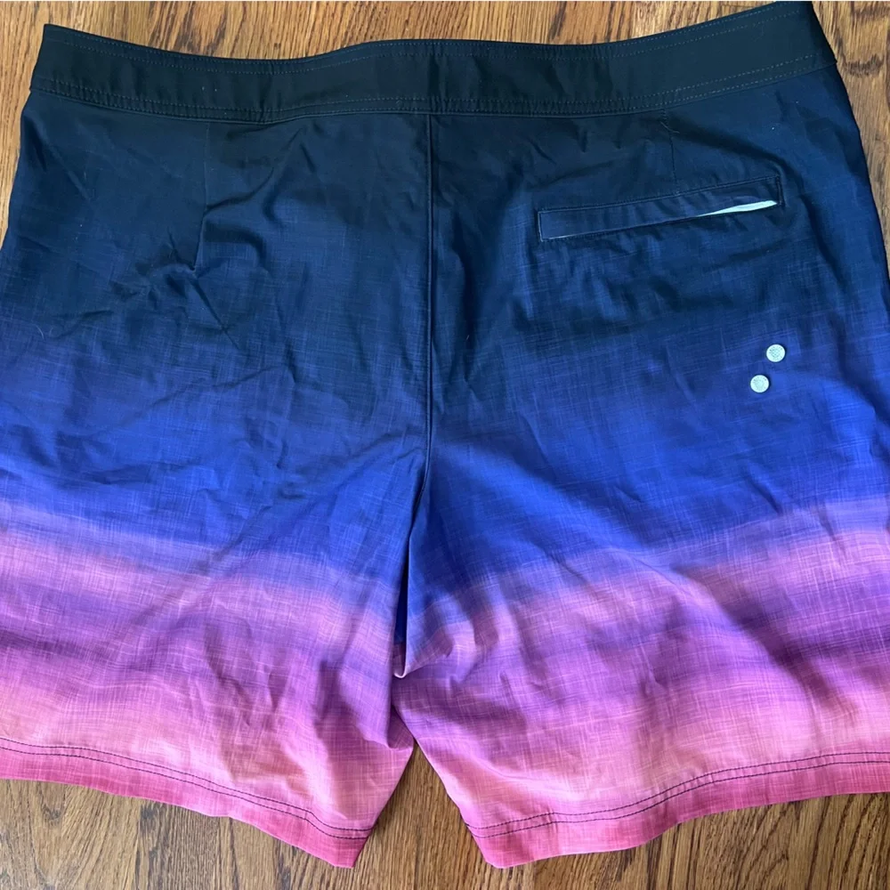 American Eagle Outfitters XXL Gradient Blue and Pink Swim Shorts NWOT